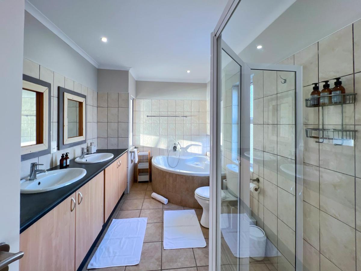 Waterfront Edge B5 Villa Swakopmund Ngoại thất bức ảnh